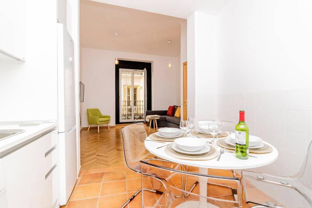 Bello Apartamento En Centro De Madrid, C/Infantas 1-3 By Batuecas エクステリア 写真