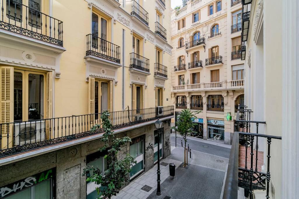 Bello Apartamento En Centro De Madrid, C/Infantas 1-3 By Batuecas エクステリア 写真